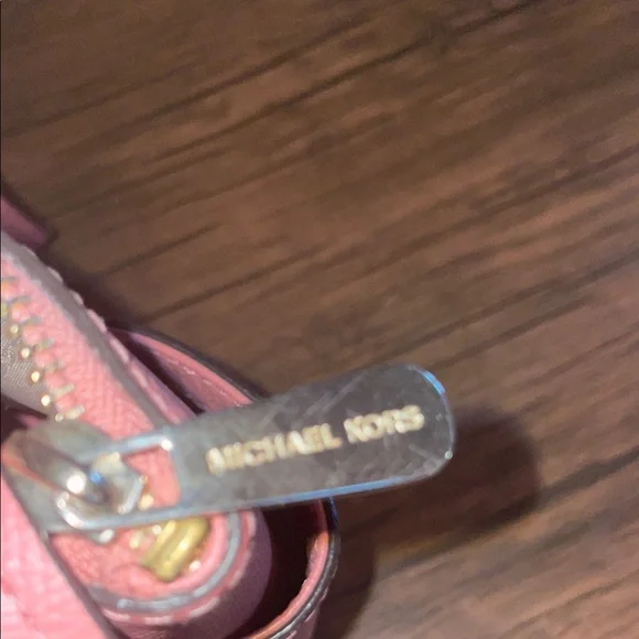 Michael Kors Coral Pink Tote Bag - Picture 14 of 15